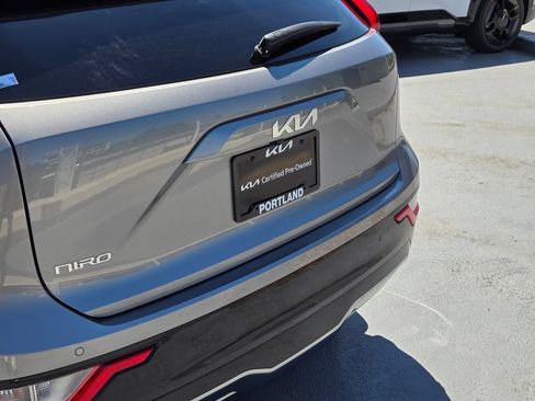 Used 2023 Kia Niro Wind FWD image 14