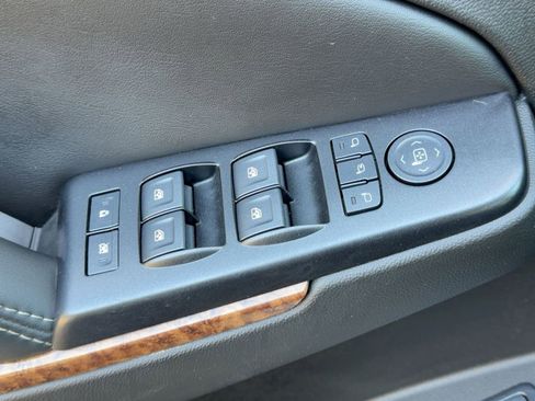 Used 2018 Chevrolet Tahoe Premier image 29