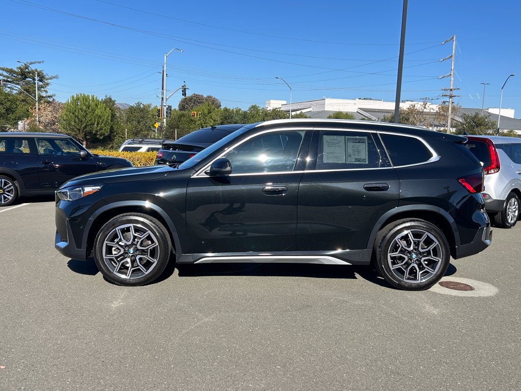 Used 2025 BMW X1 xDrive28i w/ Convenience Package AWD/4WD image 2