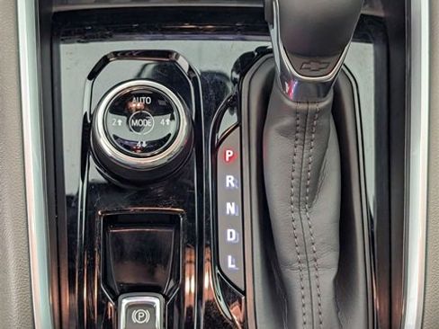 Certified 2024 Chevrolet Colorado ZR2 w/ ZR2 Convenience Package III image 24