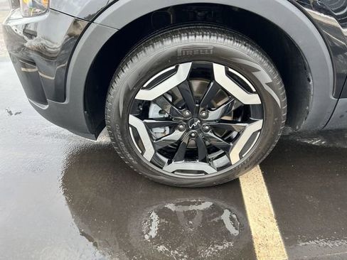 Used 2024 Kia Telluride S w/ S Sunroof Package image 8