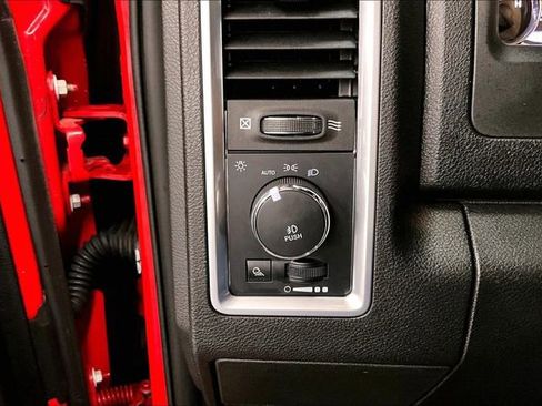 Used 2024 RAM 1500 Classic Warlock image 39