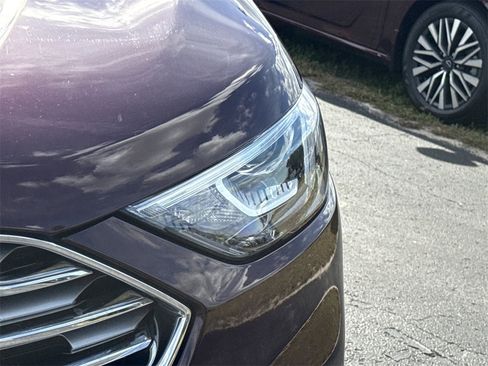 Used 2019 Ford Edge Titanium image 19