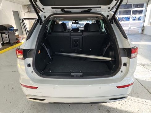 Used 2023 Mitsubishi Outlander SE image 8