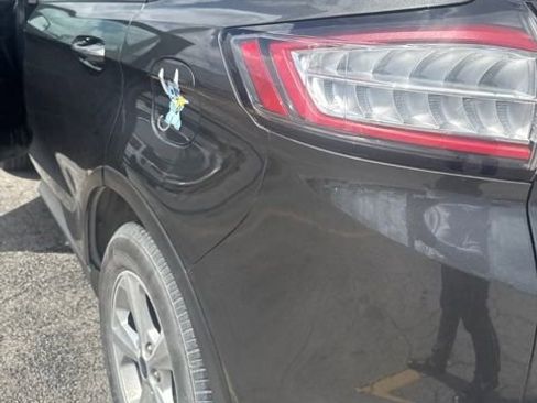 Used 2016 Ford Edge SE FWD image 7