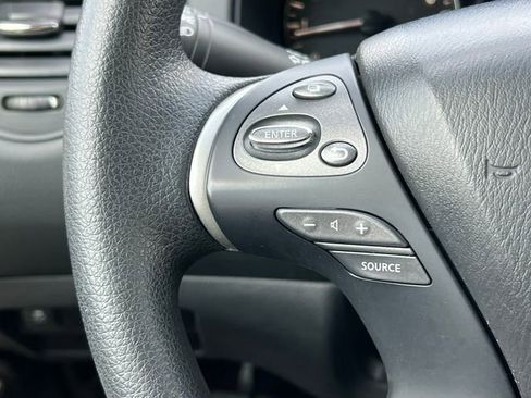 Used 2015 Nissan Pathfinder S AWD/4WD image 17