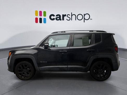 Used 2016 Jeep Renegade Latitude image 3