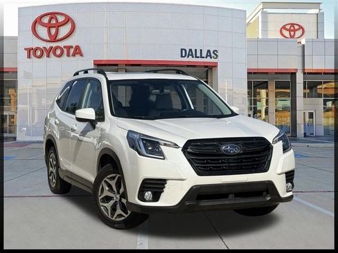 Used 2023 Subaru Forester Premium AWD/4WD image 1