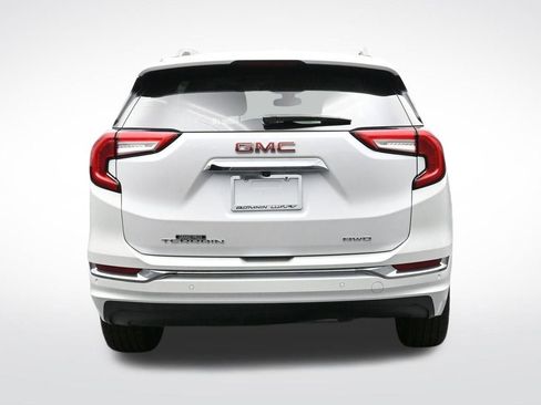Used 2022 GMC Terrain Denali image 3