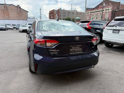 Used 2020 Toyota Corolla LE FWD image 4