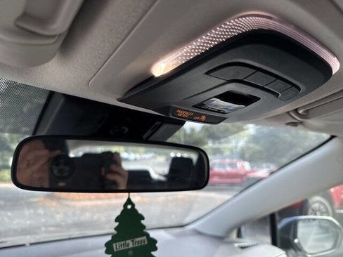 Used 2023 Toyota Corolla LE image 19