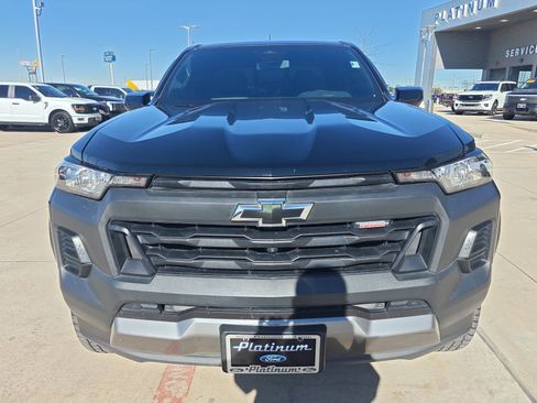Used 2024 Chevrolet Colorado Trail Boss w/ Technology Package image 8