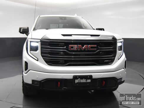 Used 2023 GMC Sierra 1500 AT4 w/ AT4 Premium Package AWD/4WD image 50