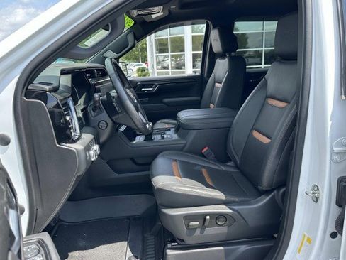 Used 2023 GMC Sierra 1500 AT4 image 13