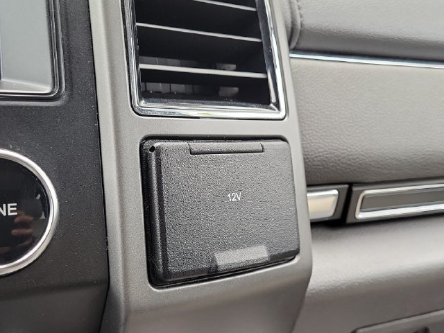 Used 2020 Ford Expedition XLT w/ Equipment Group 202A RWD image 27