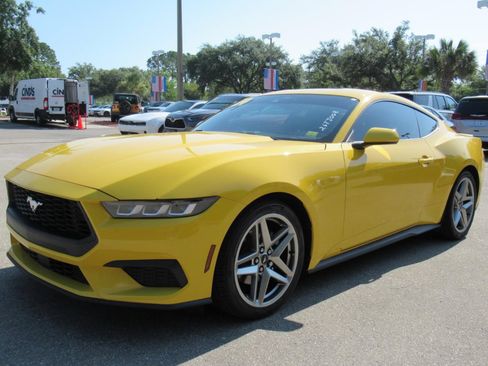 Used 2024 Ford Mustang Premium RWD image 3