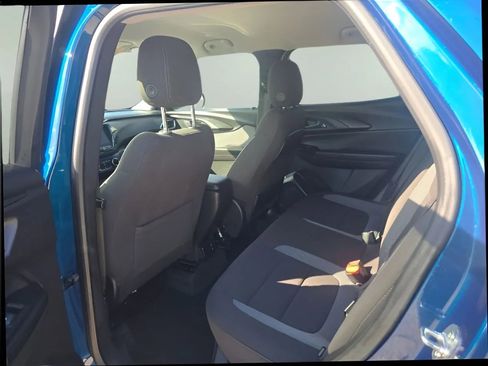 Used 2021 Chevrolet TrailBlazer LT w/ Convenience Package image 12