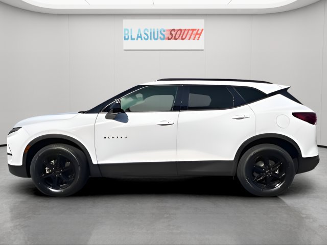 Used 2025 Chevrolet Blazer LT w/ Midnight/Sport Edition AWD/4WD image 6