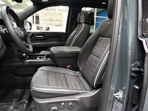 New 2026 GMC Yukon XL AT4 Ultimate w/ LPO, Illumination Package image 11
