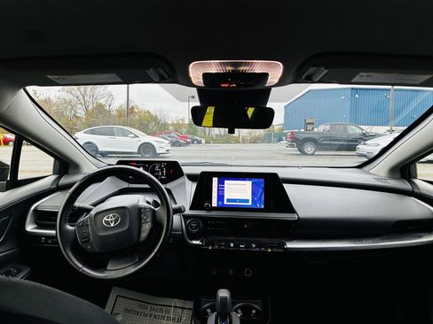 Used 2023 Toyota Prius Limited image 19
