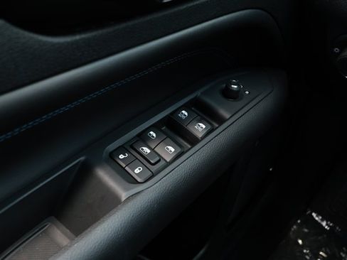 New 2026 Jeep Compass Latitude AWD/4WD image 20