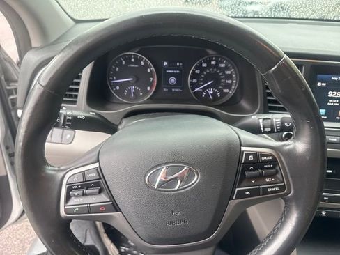 Used 2018 Hyundai Elantra Value Edition w/ Cargo Package FWD image 11
