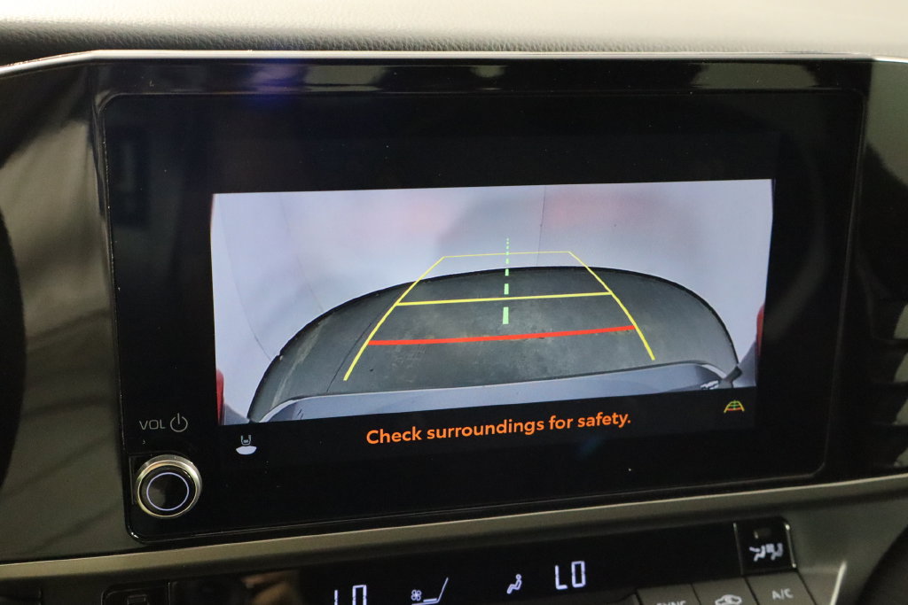 Used 2026 Toyota Camry SE FWD image 36