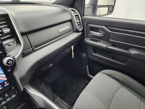 Used 2024 RAM 3500 Big Horn w/ Night Edition image 12