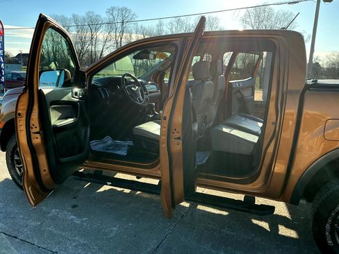 Used 2019 Ford Ranger Lariat w/ Equipment Group 501A Mid image 9