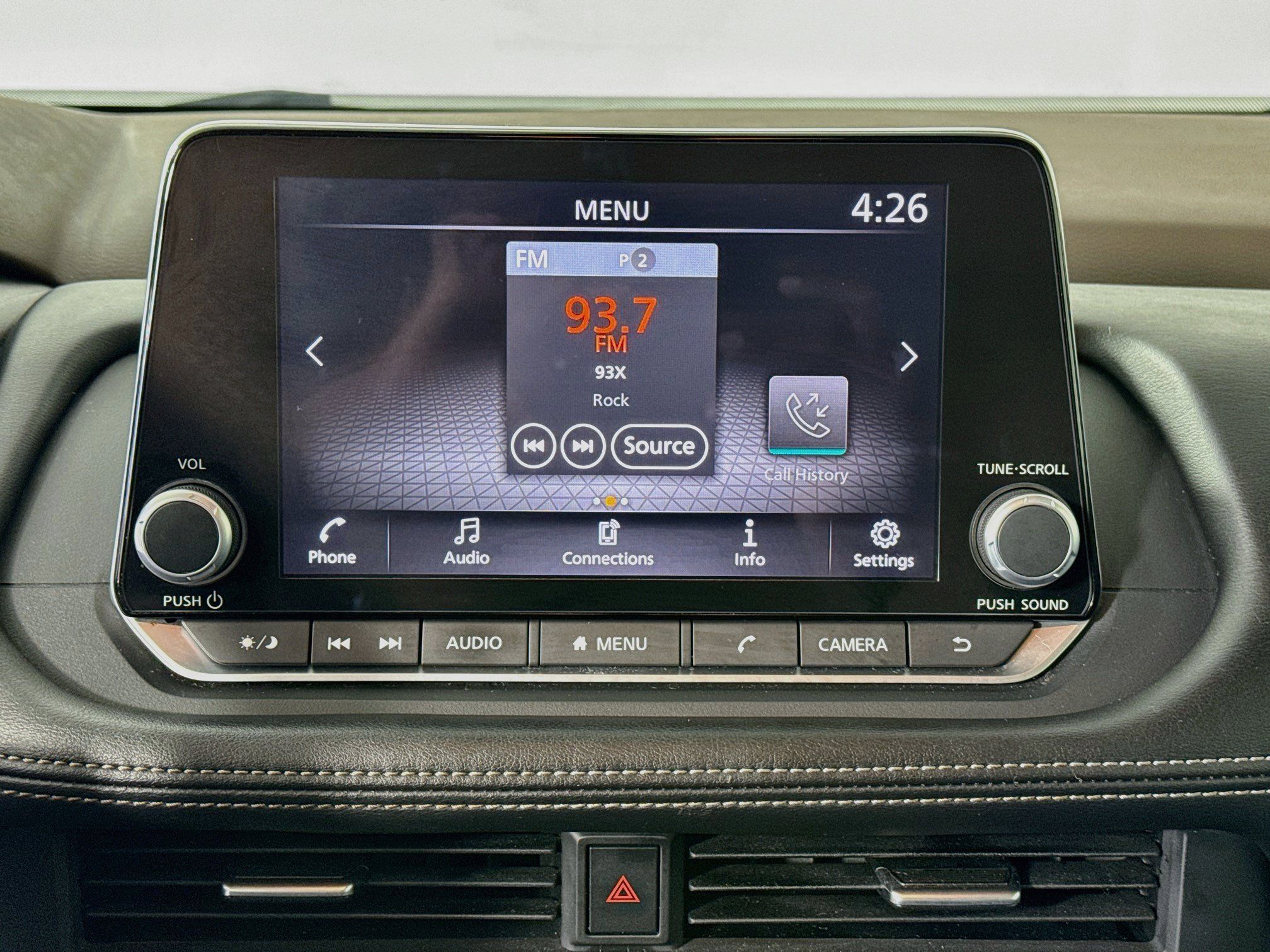 Used 2023 Nissan Rogue S AWD/4WD image 14