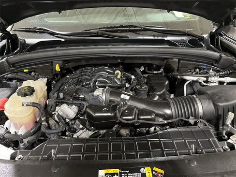 Used 2022 Jeep Grand Cherokee Trailhawk w/ Luxury Tech Group III image 25