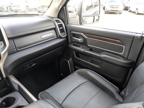 Used 2024 RAM 3500 Laramie image 17