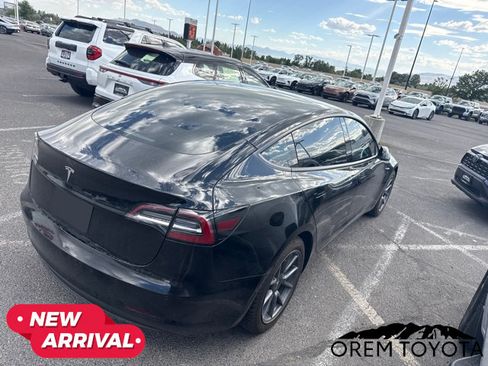 Used 2022 Tesla Model 3 RWD image 9