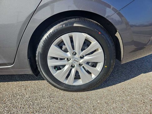 Used 2023 Nissan Sentra S image 12