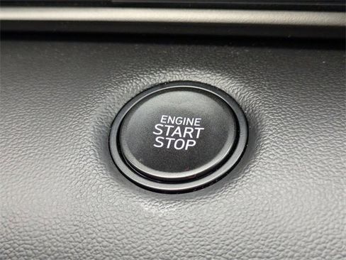 Certified 2025 Hyundai Elantra Sport image 25