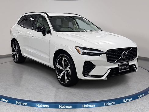 Used 2025 Volvo XC60 B5 Ultra w/ Protection Package Premier AWD/4WD image 4