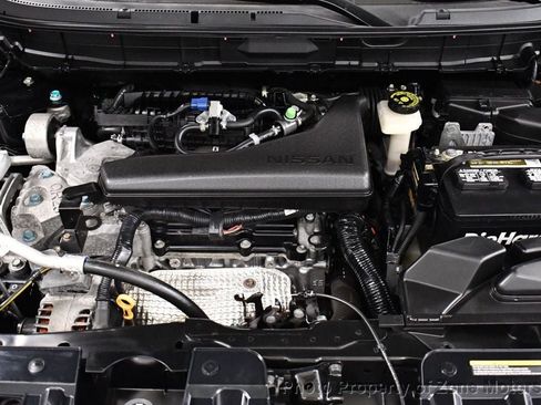 Used 2017 Nissan Rogue SV image 44