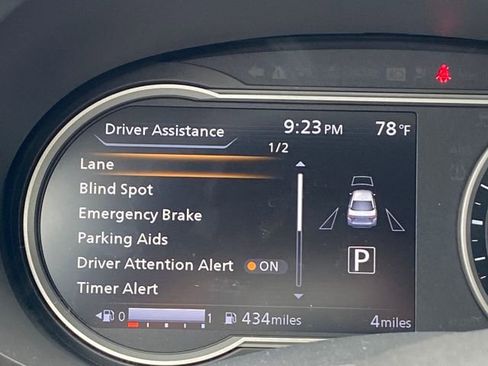 New 2025 Nissan Versa SV w/ Trunk Package image 16