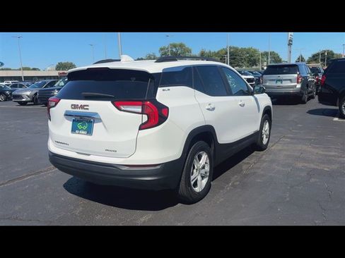 Certified 2023 GMC Terrain SLE w/ Driver Convenience Package AWD/4WD image 8