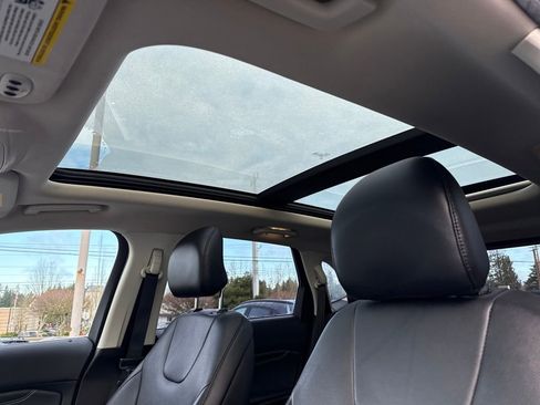 Used 2017 Ford Edge Titanium w/ Equipment Group 301A image 23