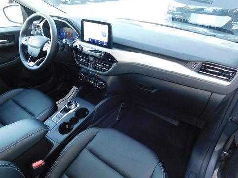 Used 2022 Ford Escape SEL w/ Technology Package image 15