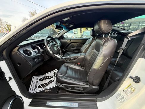 Used 2013 Ford Mustang Premium w/ Electronics Pkg image 7