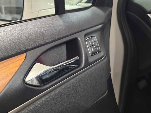 Used 2016 Lincoln MKC Reserve image 25