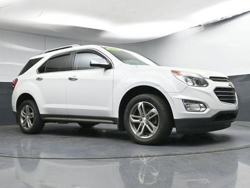 Used 2016 Chevrolet Equinox LTZ w/ Enhanced Convenience Package image 25