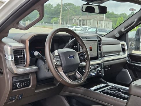 Used 2025 Ford F250 King Ranch AWD/4WD image 16