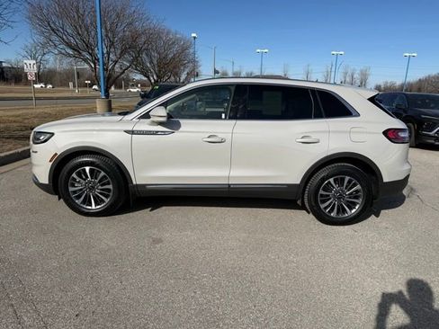 Certified 2022 Lincoln Nautilus Reserve image 7