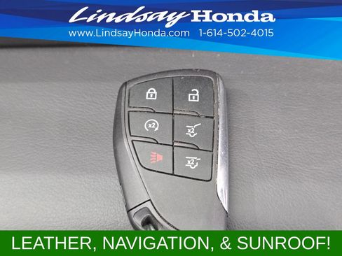 Used 2023 GMC Yukon SLT AWD/4WD image 23