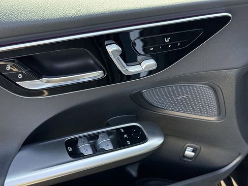 Used 2025 Mercedes-Benz C 300 C 300 image 22