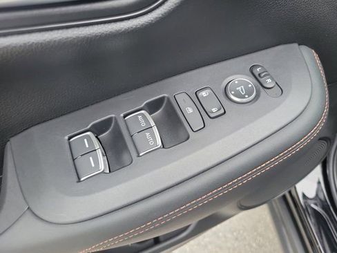 Used 2024 Honda HR-V Sport image 16