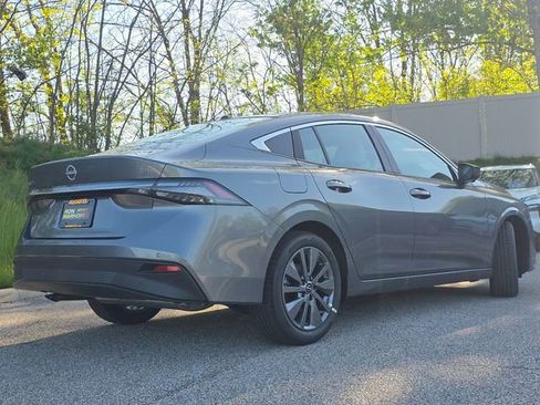 New 2026 Nissan Sentra SL FWD image 16
